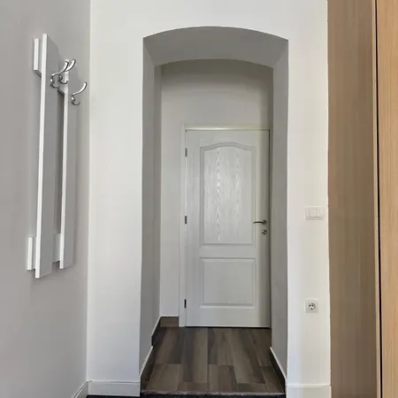 Explorer - The Classic Guest house Sarajevo