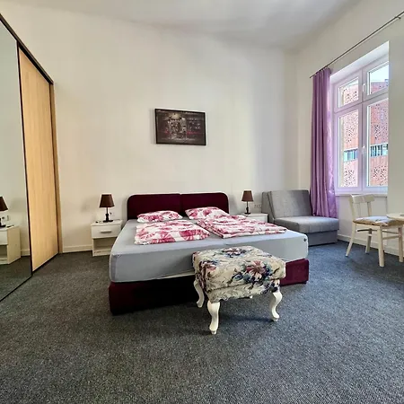 Explorer - The Classic Sarajevo