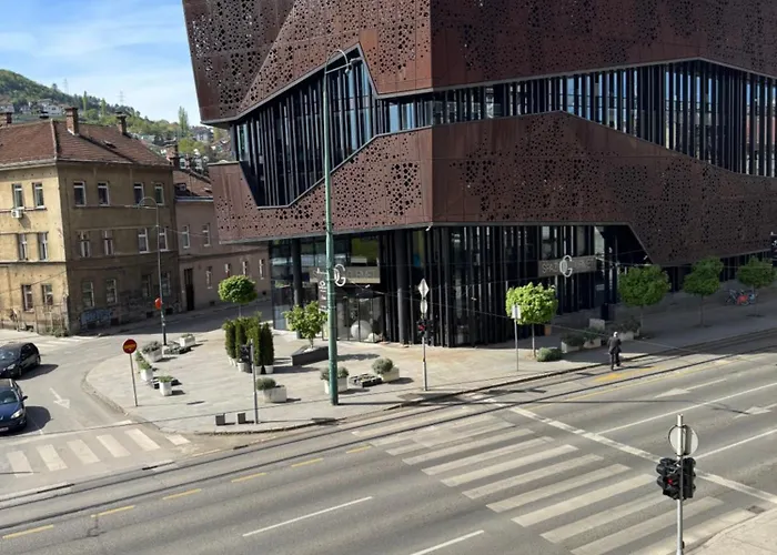 Explorer - The Classic Sarajevo