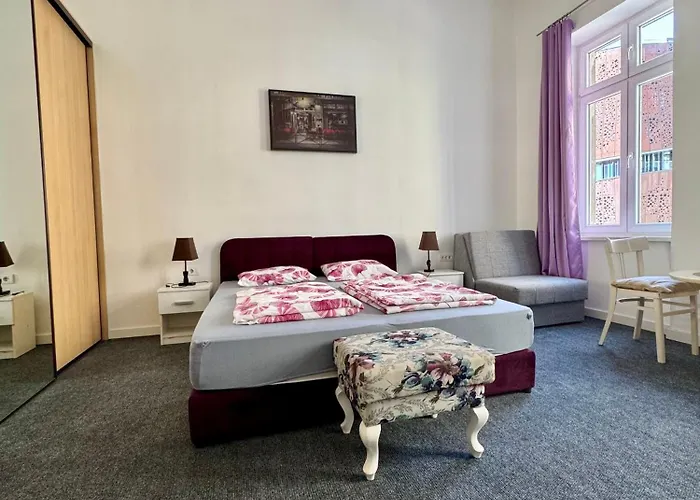 Explorer - The Classic Sarajevo